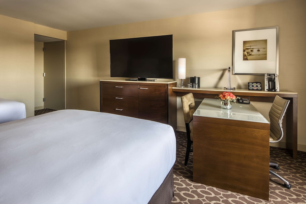 Hyatt Regency O'Hare Chicago - photo 13