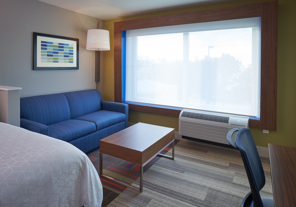 Holiday Inn Express Doral Miami by IHG - photo 8