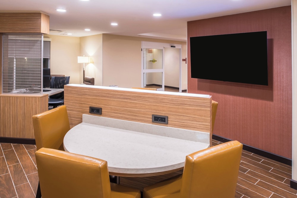 TownePlace Suites by Marriott Ontario Chino Hills - photo 2