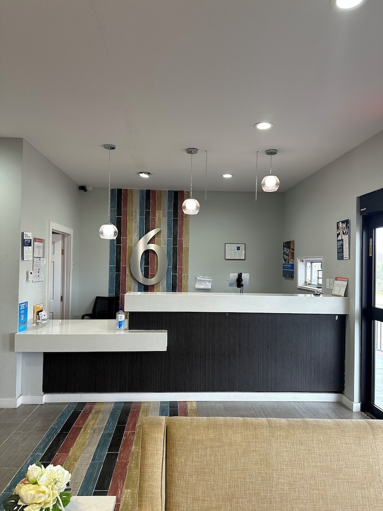 Motel 6 Brookhaven MS - photo 2