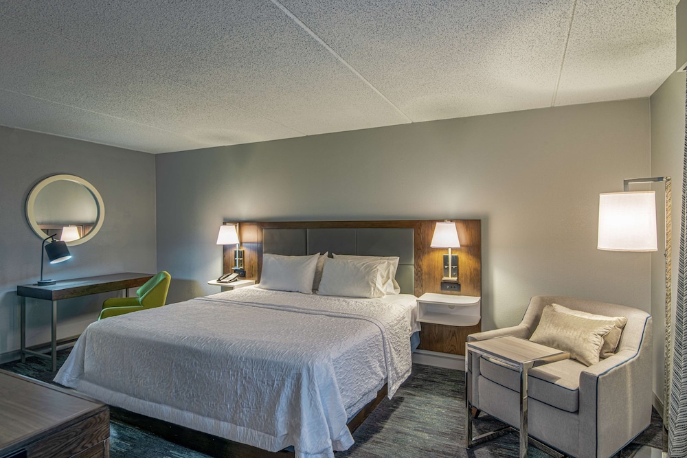 Hampton Inn Waldorf - photo 11