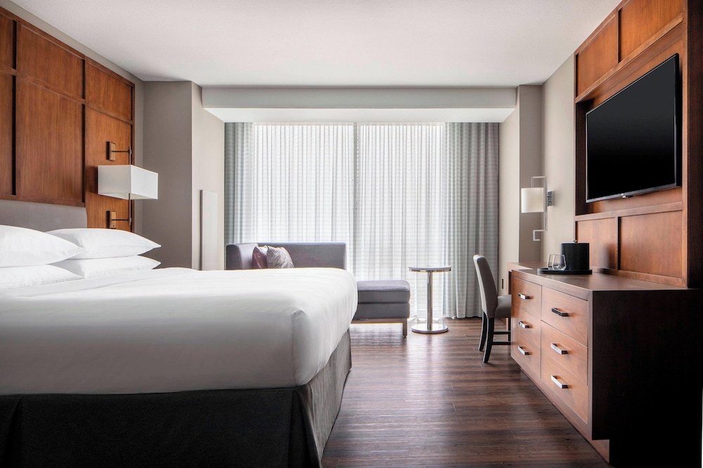 Omaha Marriott Downtown at the Capitol District - photo 9