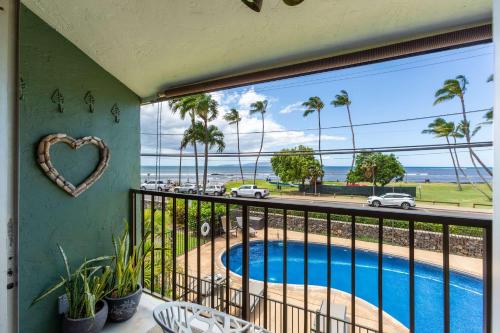 Bright Kihei Condo Across from Beach Pool AC Sleeps 4 — 4-Star Luxury Hotel in Kihei, United States