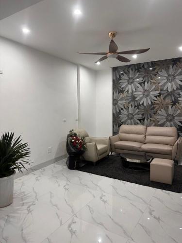 Giảm Giá 25 Phần Trăm Homestay Kim Mã Giang Văn Minh — 4-Star Luxury Hotel in Hanoi, Vietnam