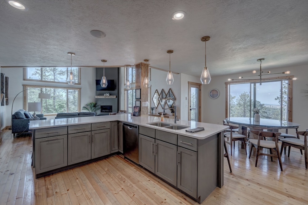 Little Hope Chalet at Terry Peak Ski Resort - photo 16