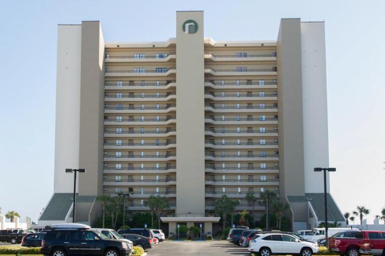 Emerald Towers - featured photo