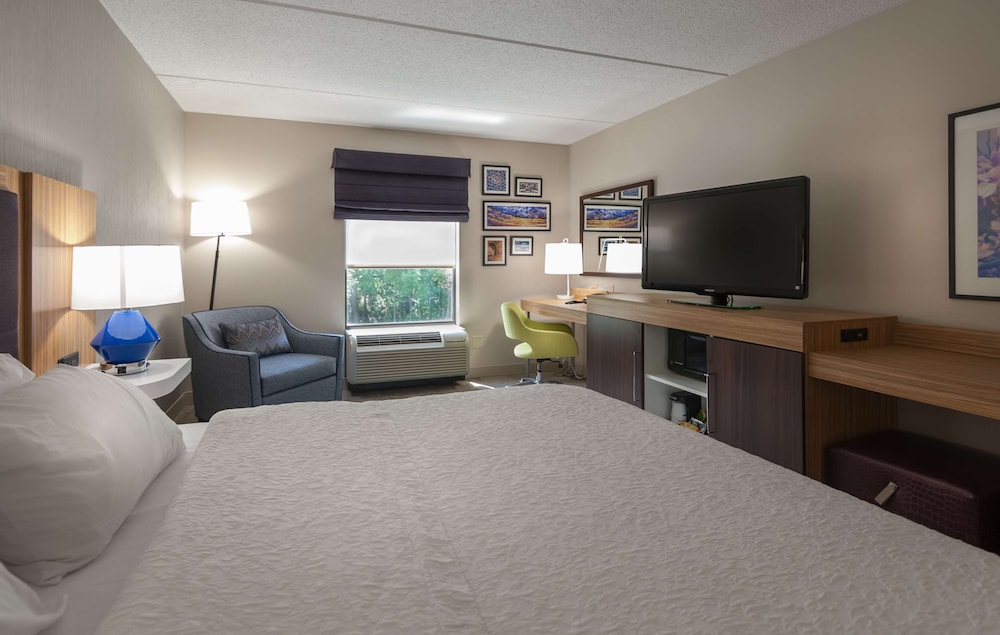 Hampton Inn Doylestown - photo 19