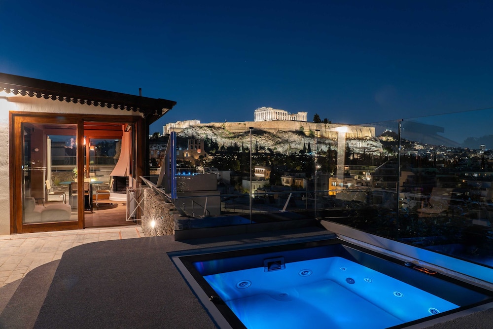 Karyatis Luxury Maisonette by K&K — 4-Star Luxury Hotel in Athens, Greece