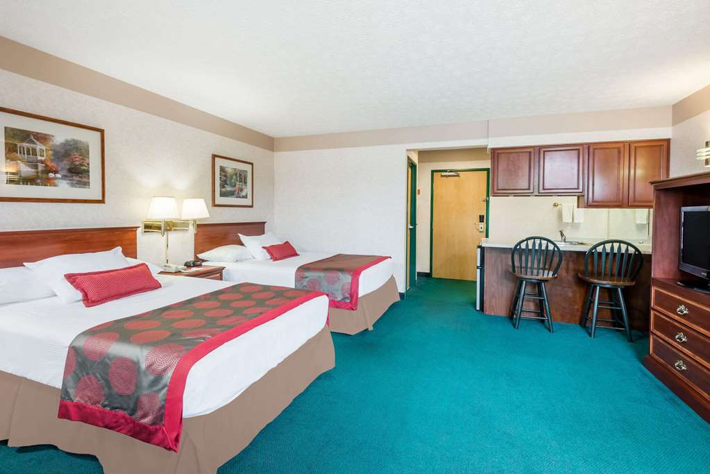 Ramada by Wyndham Strasburg Dover - photo 7
