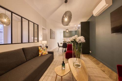 Moderne & Spacieux Terrasse Privee Parking Gratuit 6 Pers in Montreuil, France