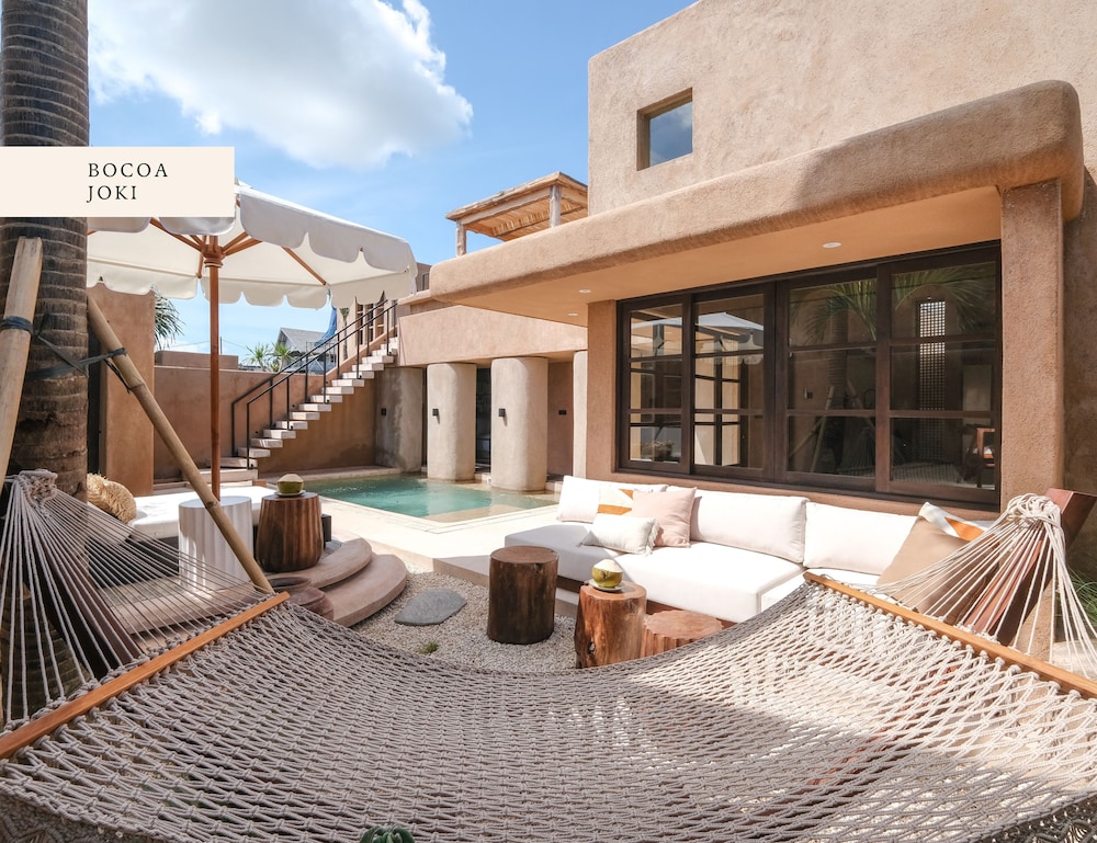 Villas de Lujo at Bocoa Villas — 4-Star Luxury Hotel in Canggu, Indonesia