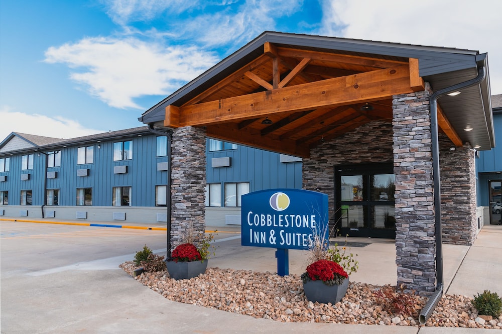 Cobblestone Inn & Suites Trenton - photo 2