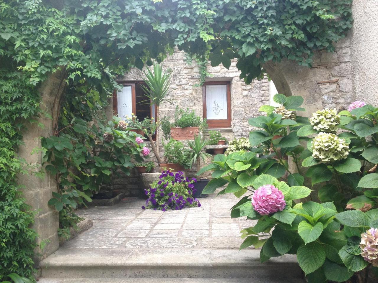 Dimora Delle Ortensie - last minute hotel in Erice