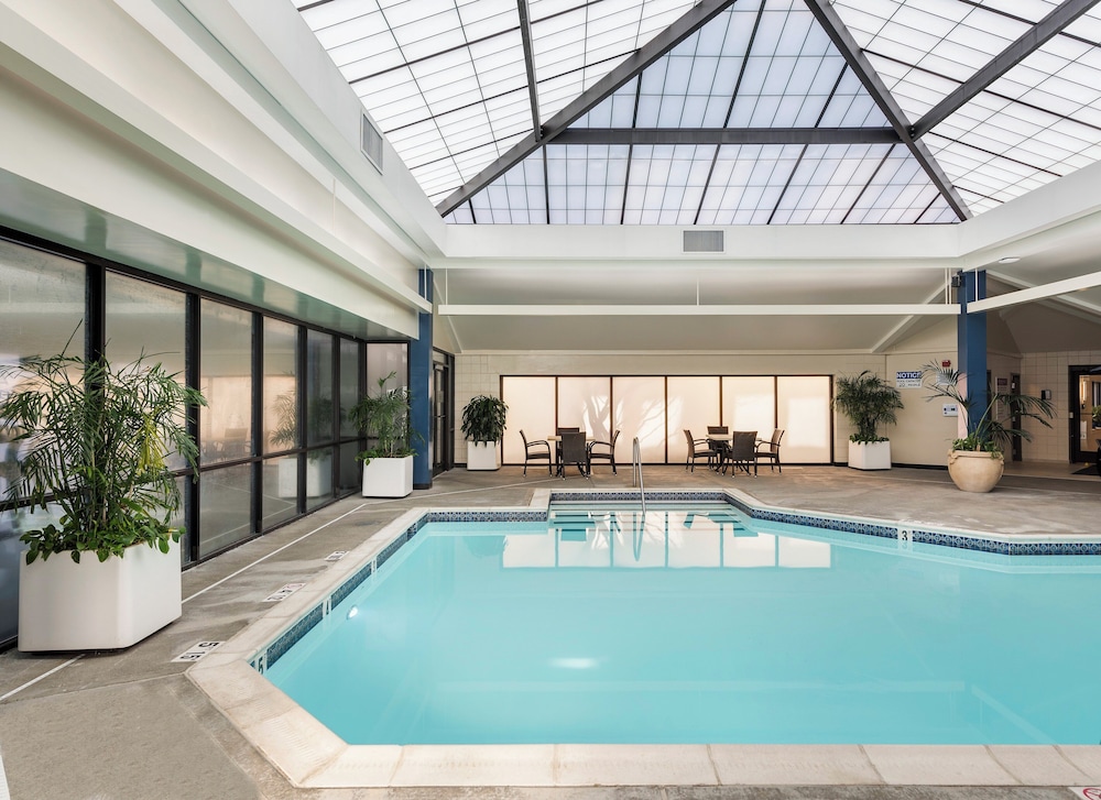 Crowne Plaza Providence Warwick Airport by IHG - photo 21