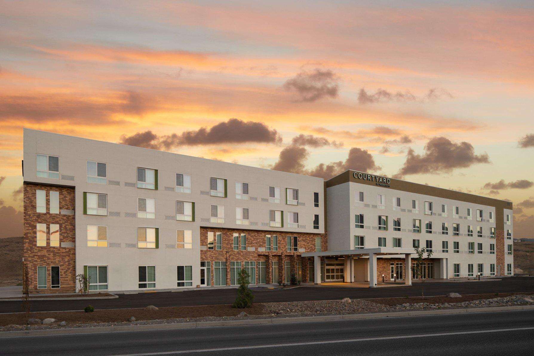 Courtyard By Marriott Reno Sparks — Sparks