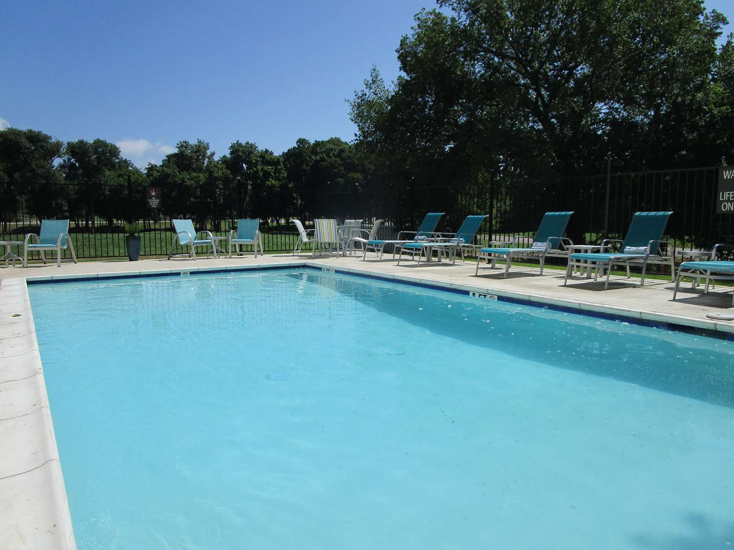 Reddy Hotel Bonham - photo 11