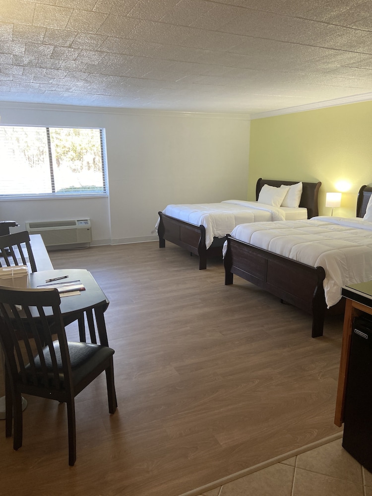 Ramada by Wyndham Butler Tesla Biohealing Resort - photo 24