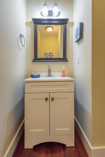 New Listing 114A W Hudson Ave Open Layout Close to Everything - photo 49
