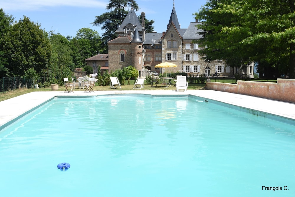 Château de Varambon — 4-Star Luxury Hotel in Macon, France