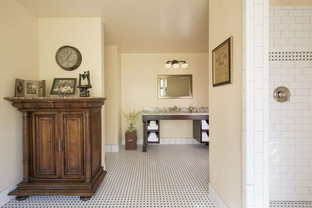 Benbow Historic Inn - photo 54