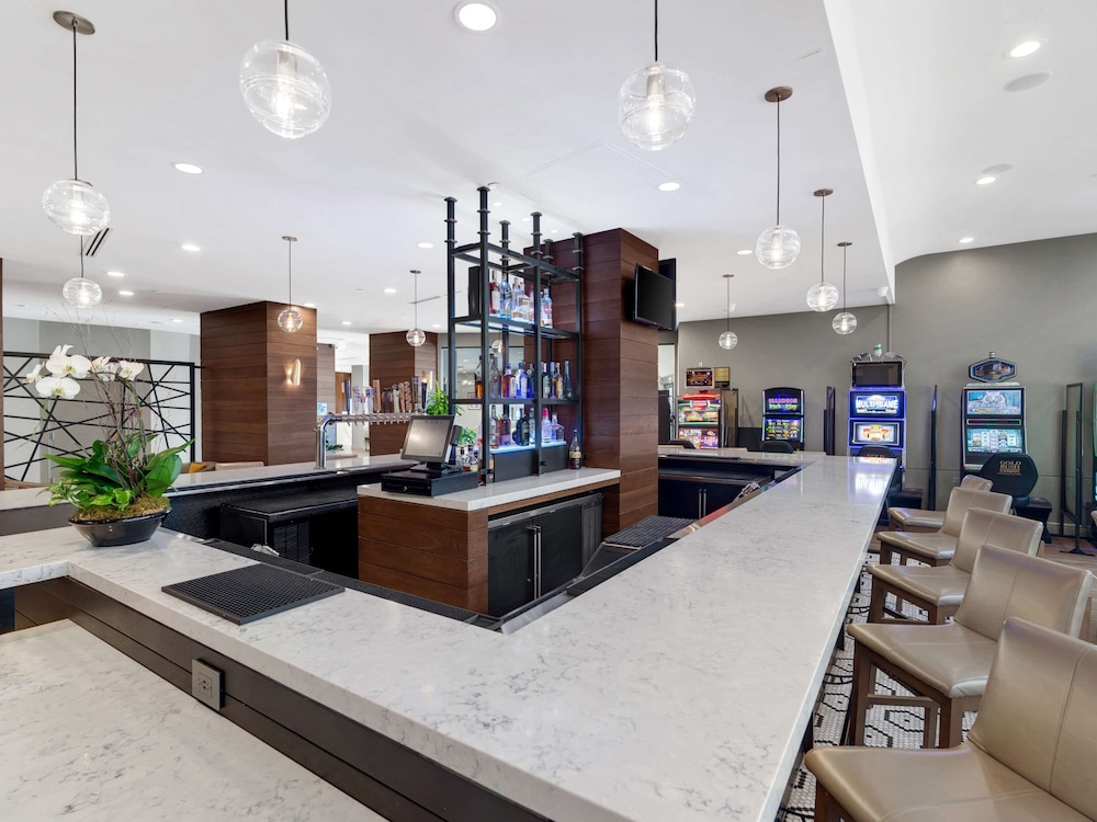 Hilton Chicago Oak Lawn - photo 38