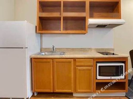 WoodSpring Suites Sacramento - photo 13