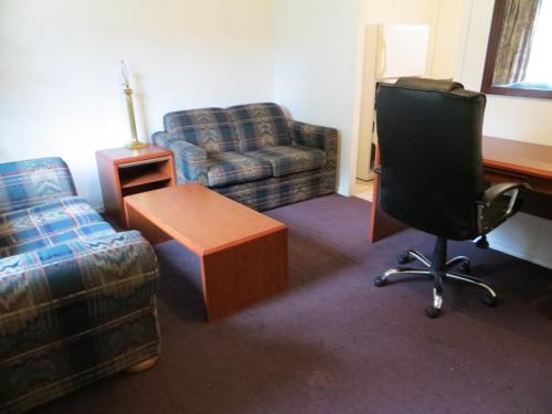 Madison Suites Motel - photo 3