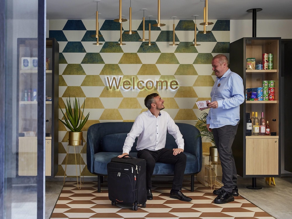 Aparthotel Adagio Liverpool City Centre — 4-Star Luxury Hotel in Liverpool, United Kingdom