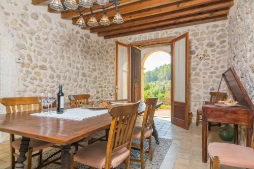 La Bisbal - carbon neutral hotel in Selva