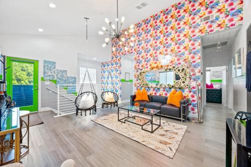 A Stylish and Comfy NoHo Retreat 5 Star Area Hot Tub in North Hollywood, United States