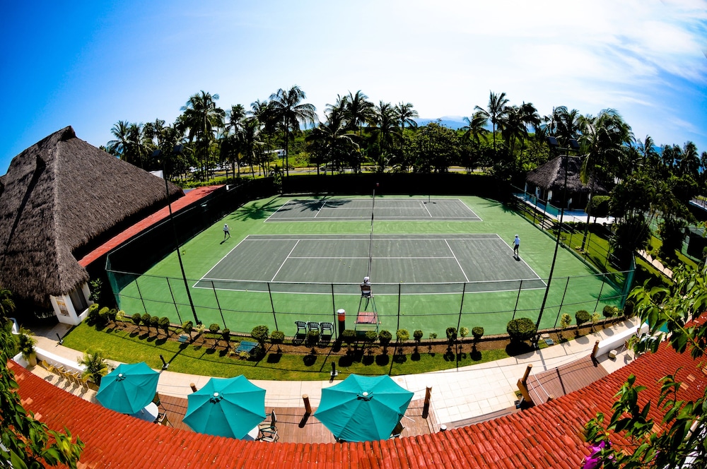 Tennis court