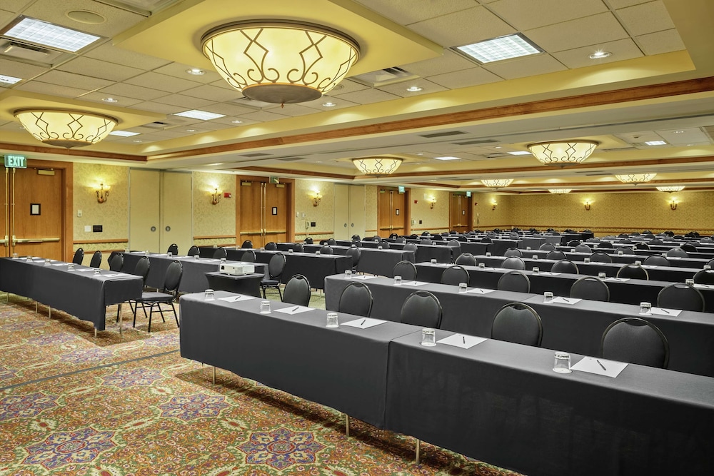 DoubleTree by Hilton Denver Central Park - photo 35