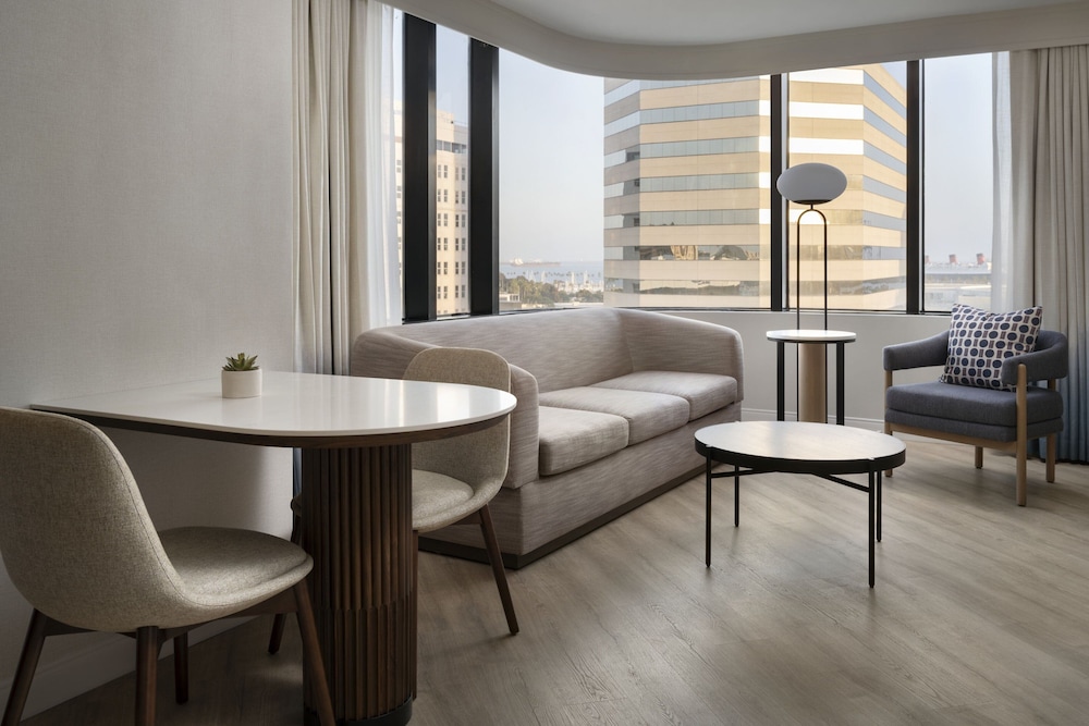 Marriott Long Beach Downtown - photo 26