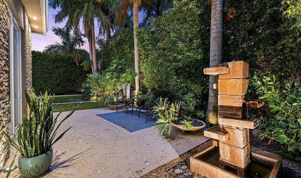 Wilton Manors Stunning Gated Oasis - photo 44