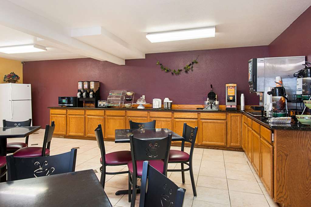 Rodeway Inn & Suites Blanding - photo 36