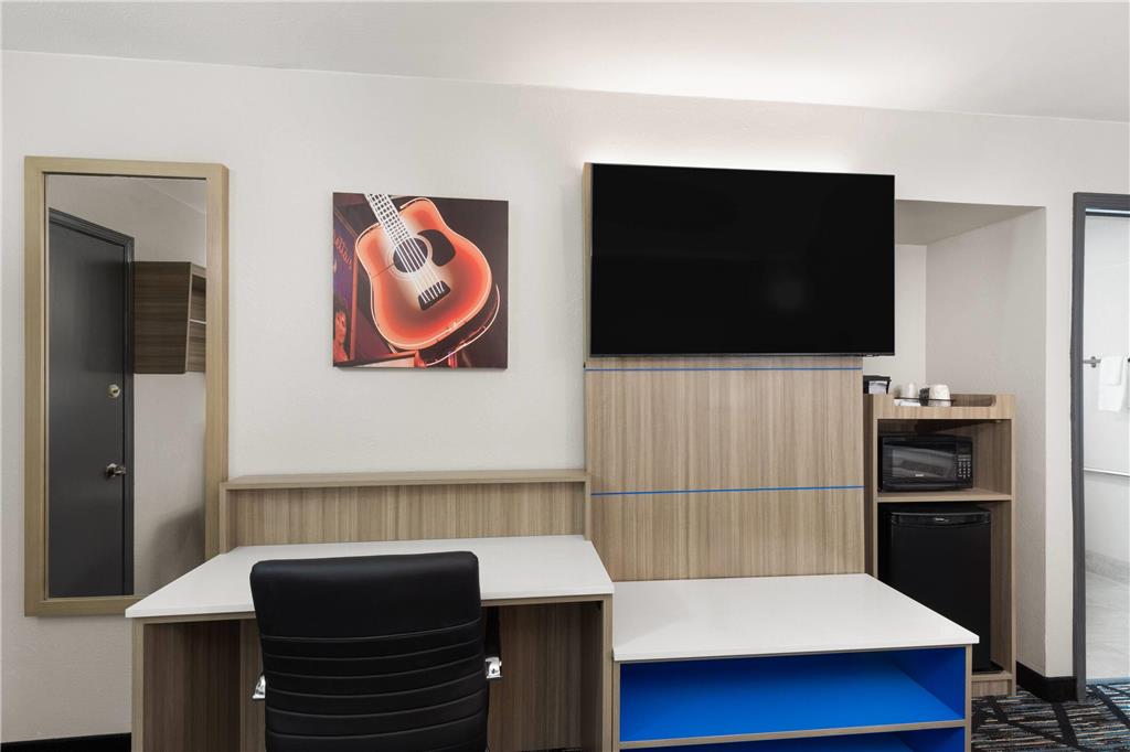 La Quinta Inn by Wyndham Nashville South - photo 31