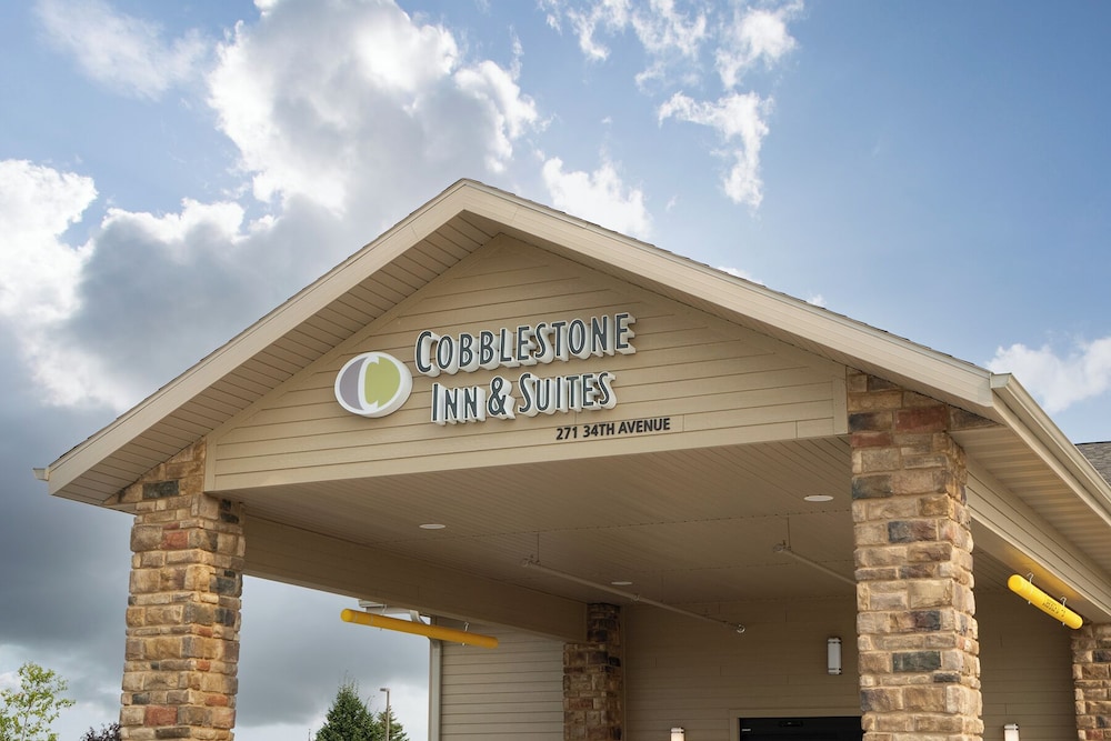 Cobblestone Inn & Suites Sheldon - photo 2