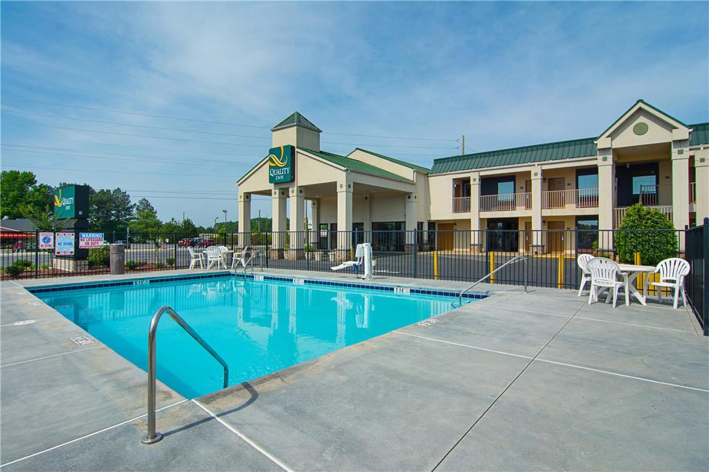 Quality Inn Calhoun North I 75 - photo 25