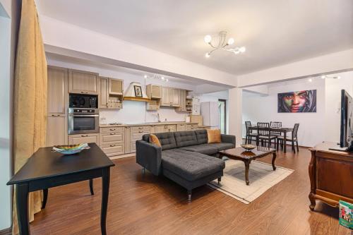 Apartament Tyana — 4-Star Luxury Hotel in Predeal, Romania