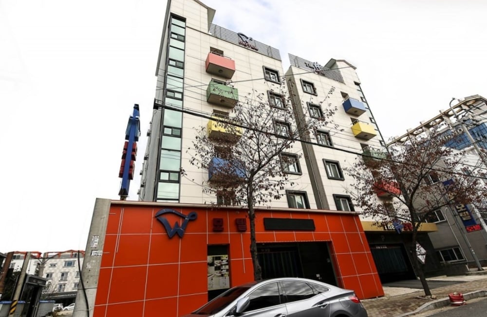 W Motel - last minute hotel in Unknown City