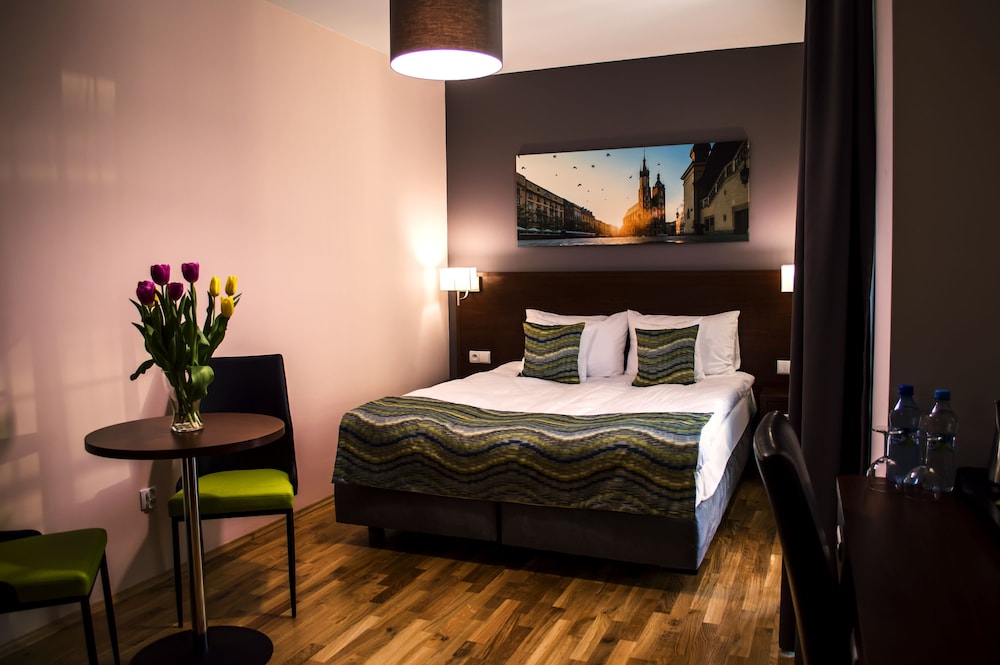 On Set Aparthotel — Krakow — photo 3