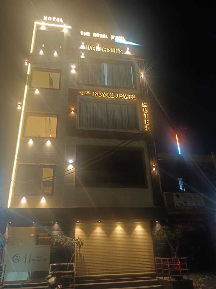 Hotel the Royal Jewel in Hisar, India