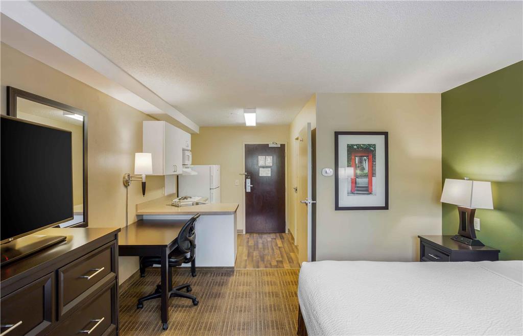 Extended Stay America Suites New York City LaGuardia Airport - photo 11