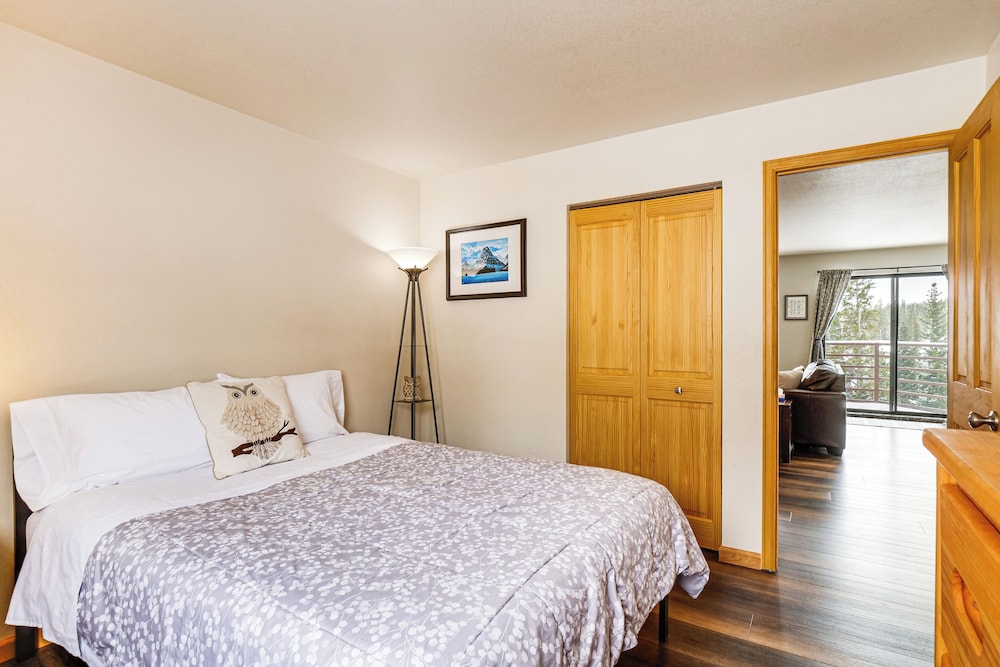 11 Mi to Keystone Resort: Condo in Silverthorne in Silverthorne, United States