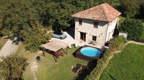 Spacious Langhe Vacation Family House With Large Garden Nocciolina — 4-Star Luxury Hotel in Bossolasco, Italy