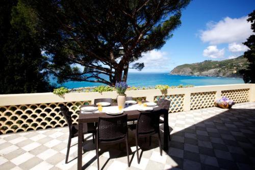 Villa Mare Blu — 4-Star Luxury Hotel in Levanto, Italy
