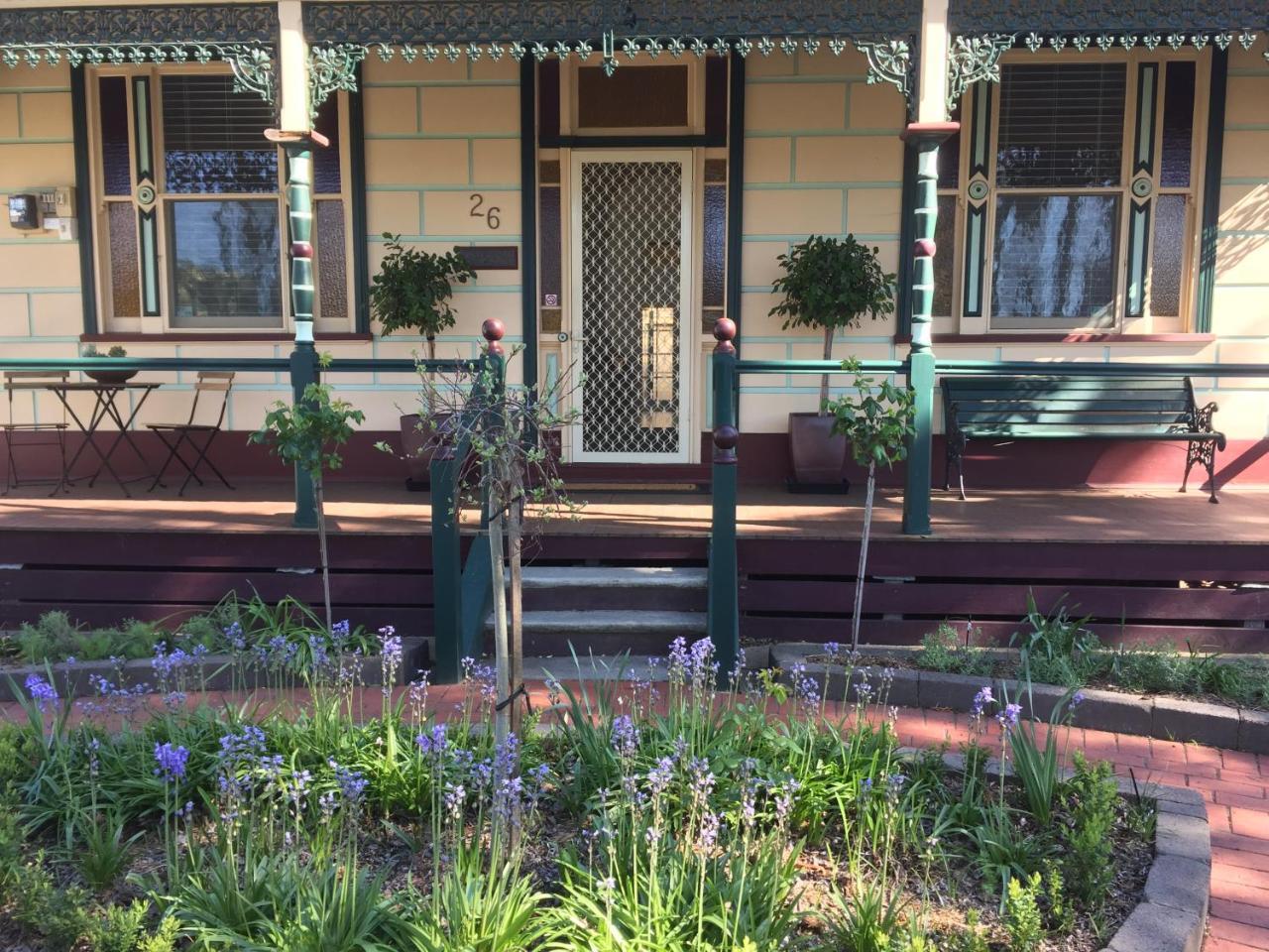 Aaa Plus Yapera on Lucan - carbon neutral hotel in Bendigo