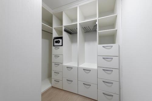 Gemini Apartment