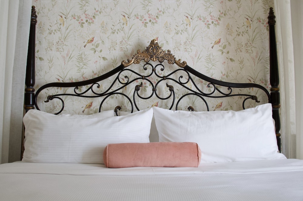 The Litchfield Inn - photo 39