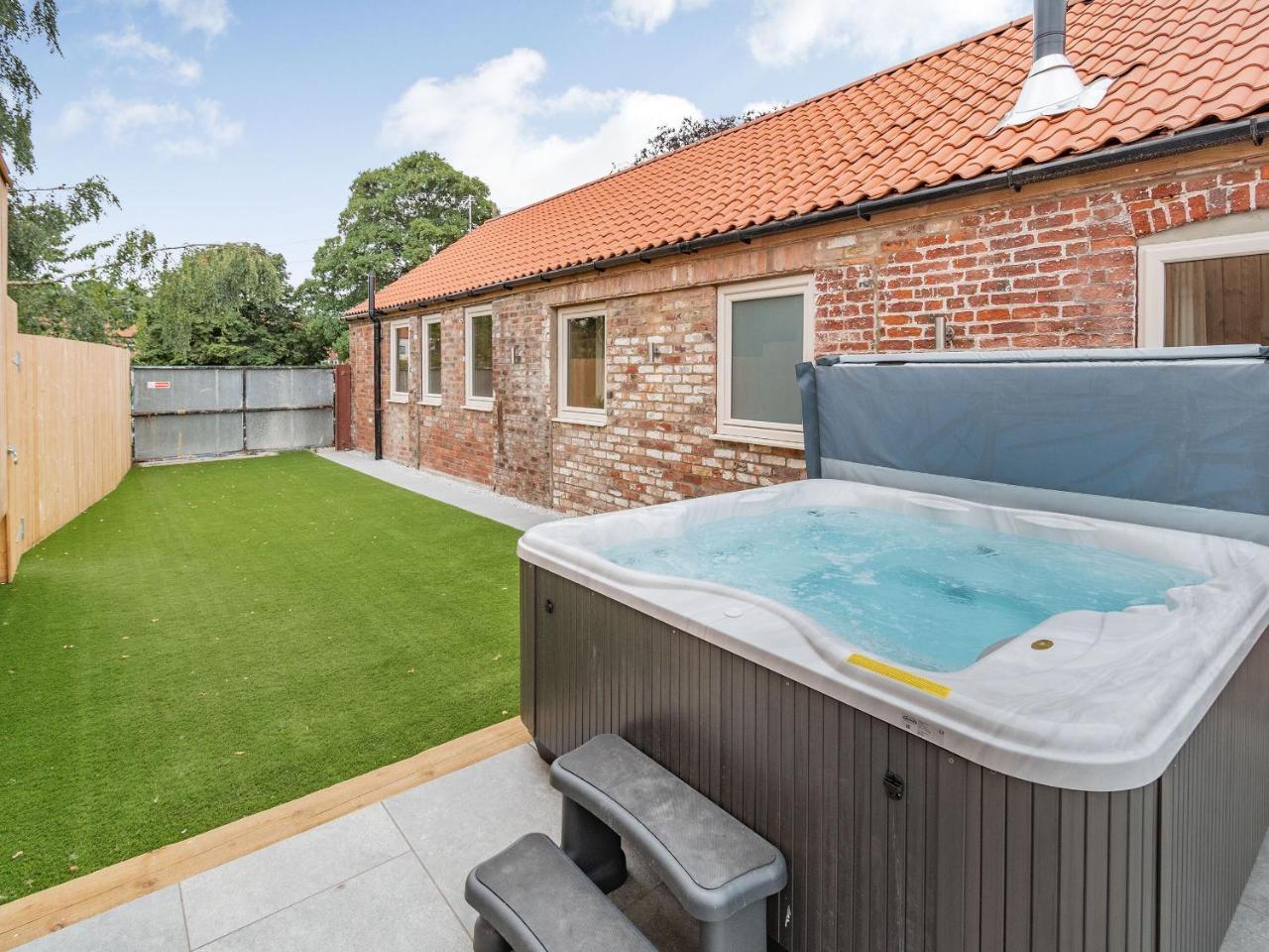 Cattle Crush Cottage Uk35988 — 4-Star Luxury Hotel in Driffield, United Kingdom